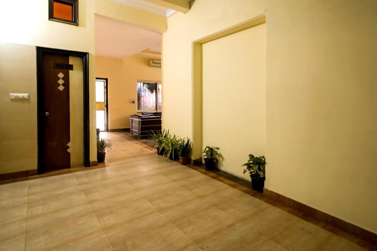 Oyo 8240 Maan Residency Hotel Gurgaon Exterior photo